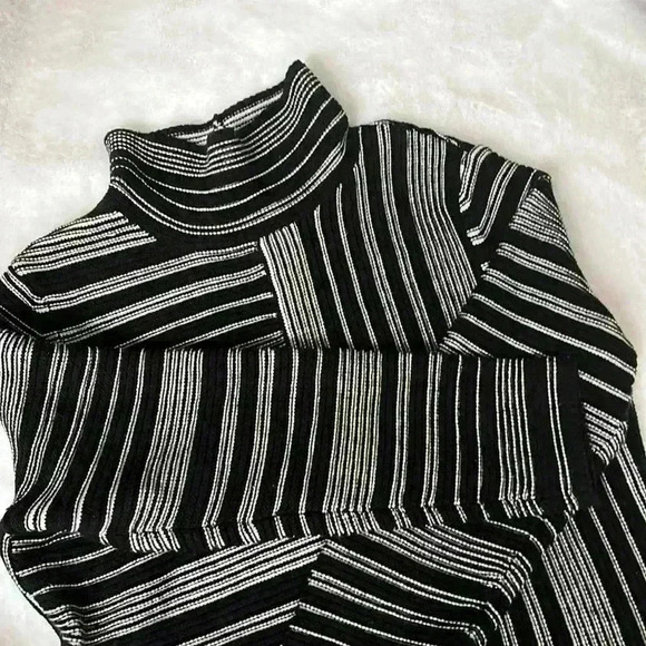 Habitat Sweater - Picture 3 of 3